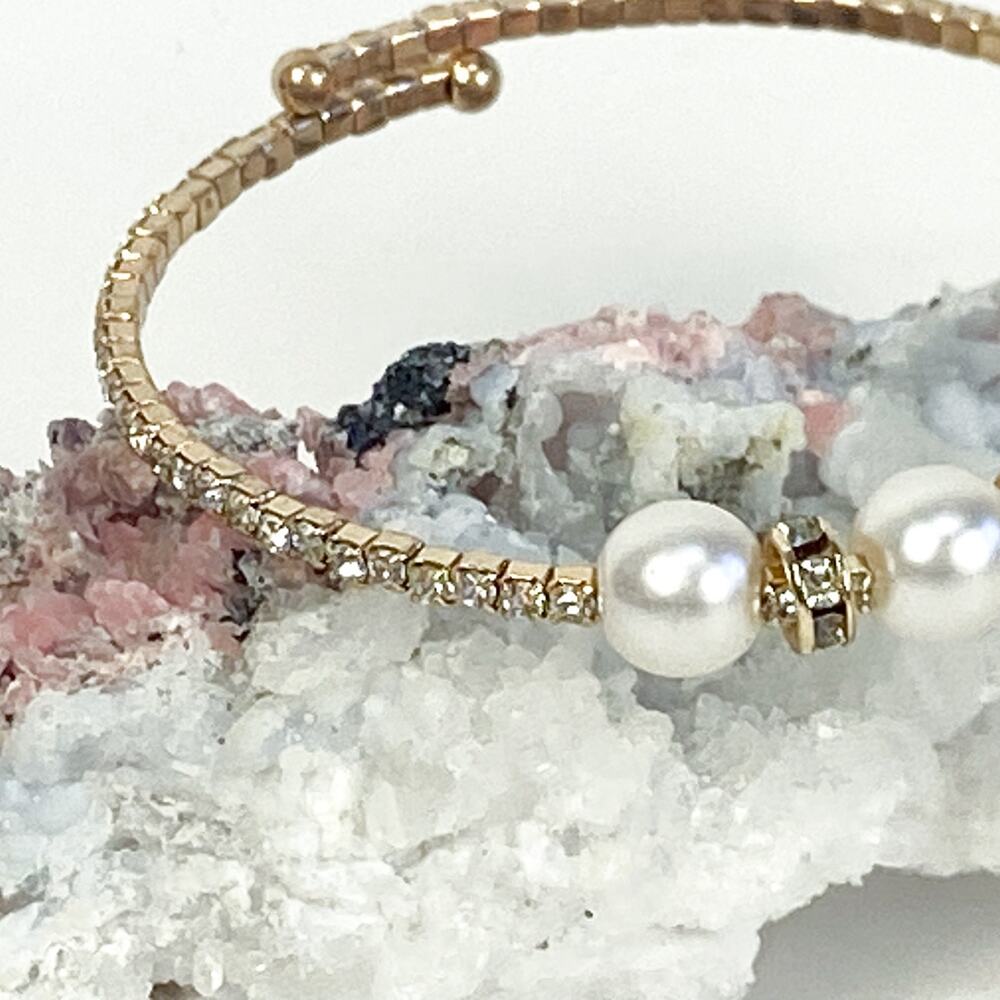 Adjustable Rhinestone Bracelet - Picture 8 of 9